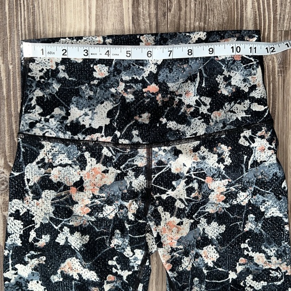 Lululemon Wunder Under Hi-Rise Tight 28"Spring Bloom Multi - Picture 8 of 10